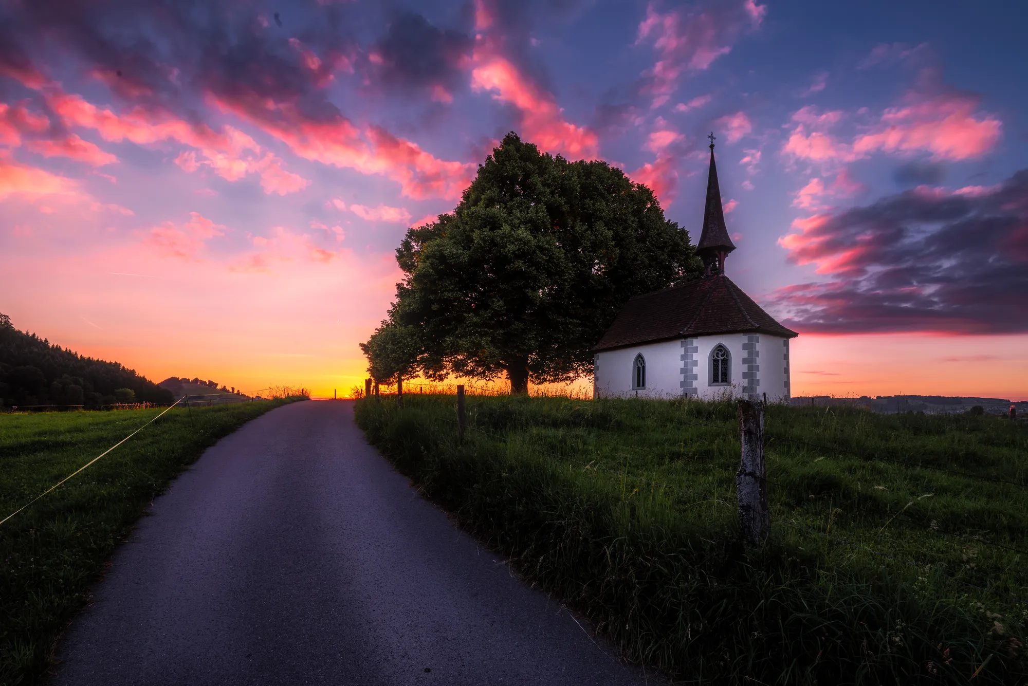 Little chapel and the plague linden tree — FINAL