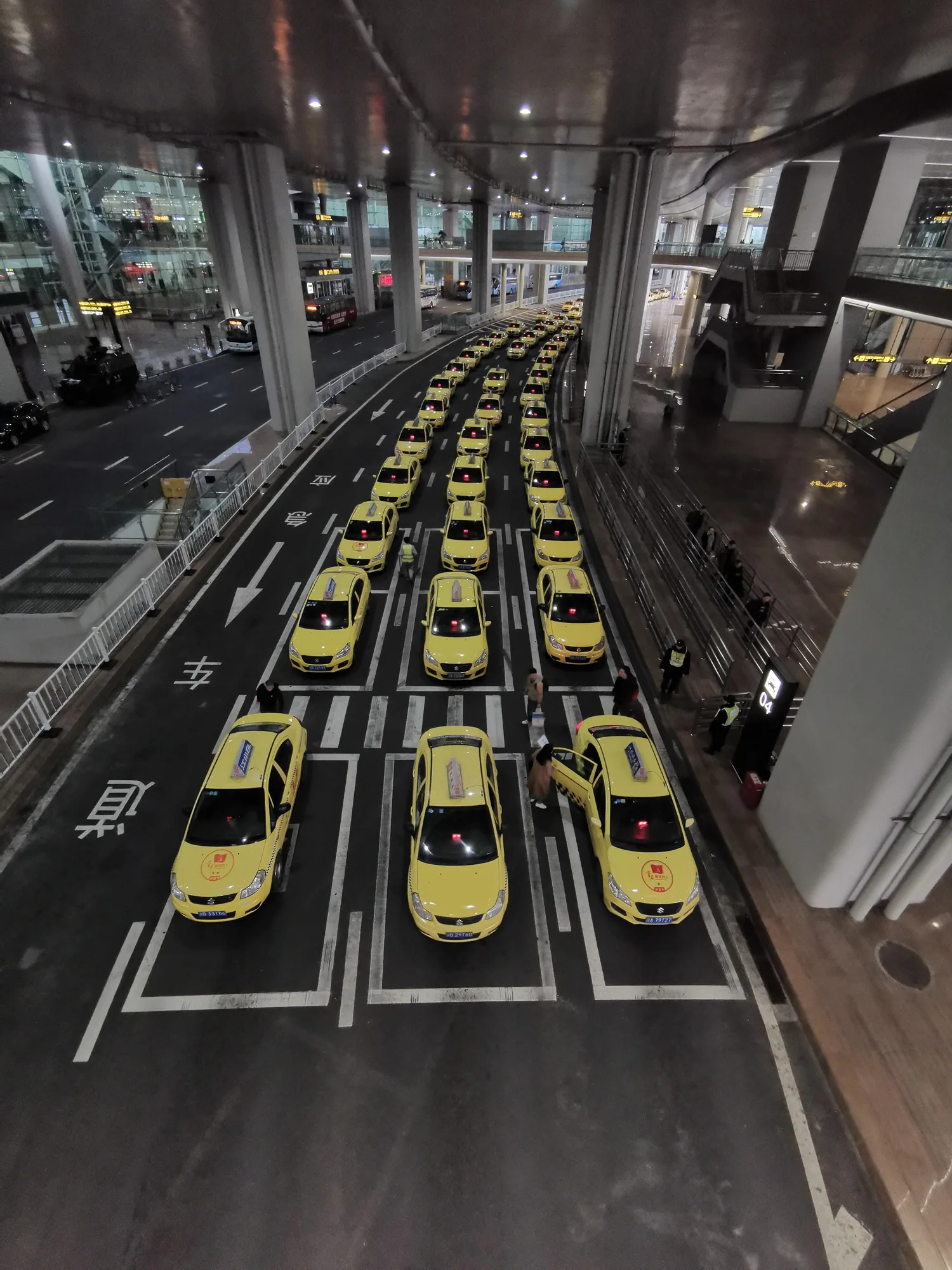 Chongqing Airport taxi lane — FINAL