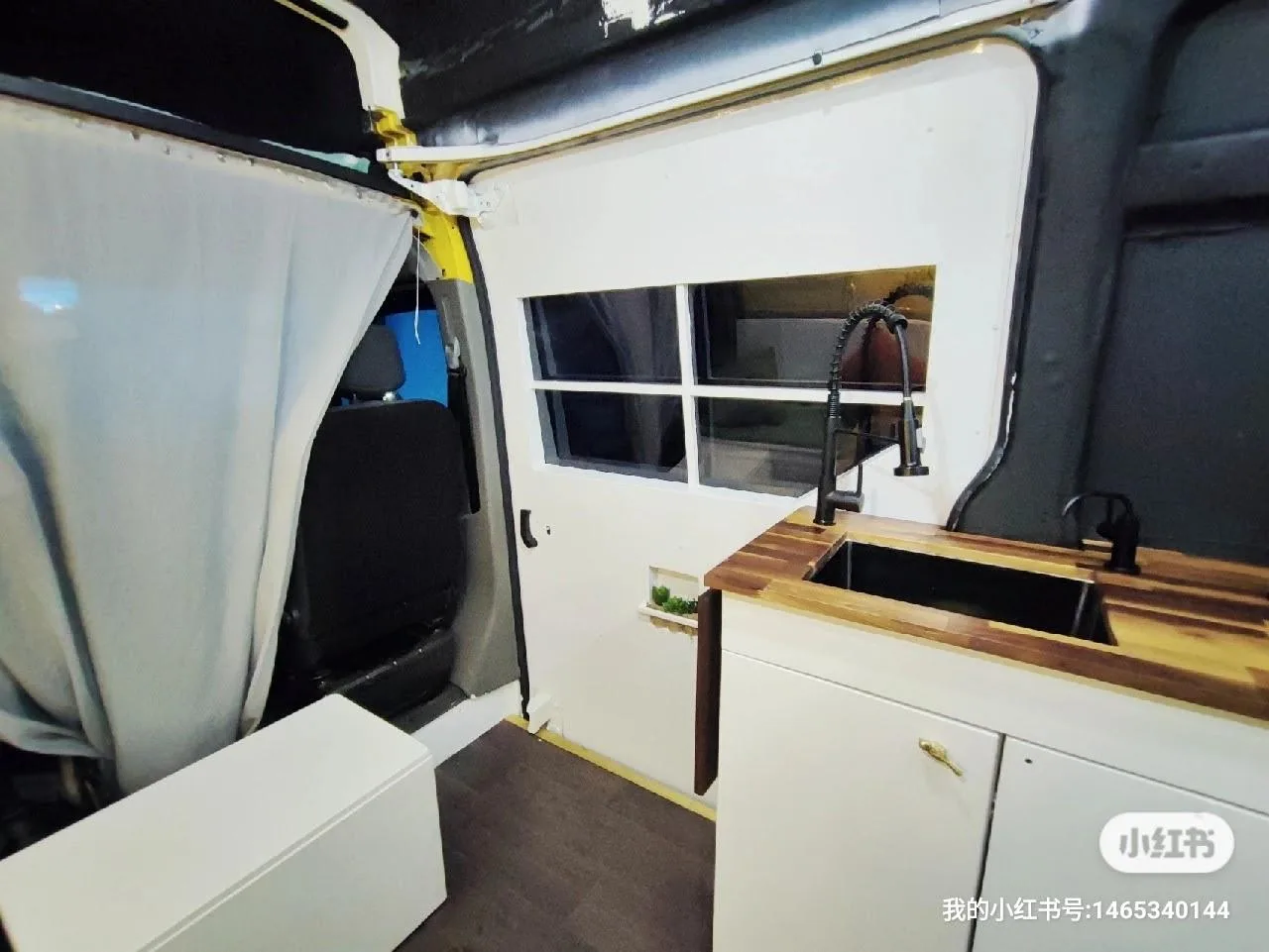 Renault Master photograph 05